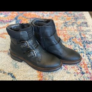 White Mountain Moto Boots